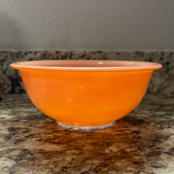 Pyrex Other - VINTAGE PYREX Round Mixing Bowl #323 Peach with Clear Bottom 1.5L Vintage Retro